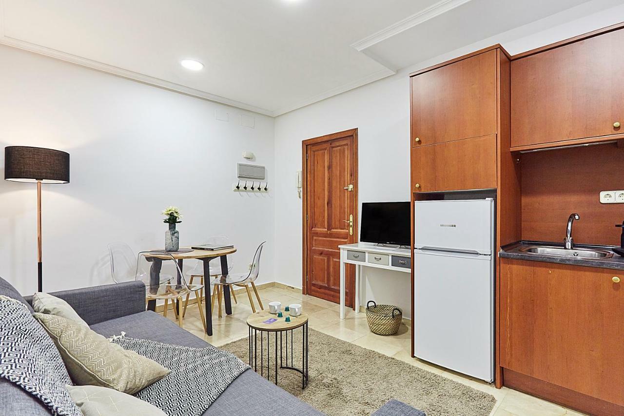 Leeways Apartment II In Gran Via Madrid Exteriör bild